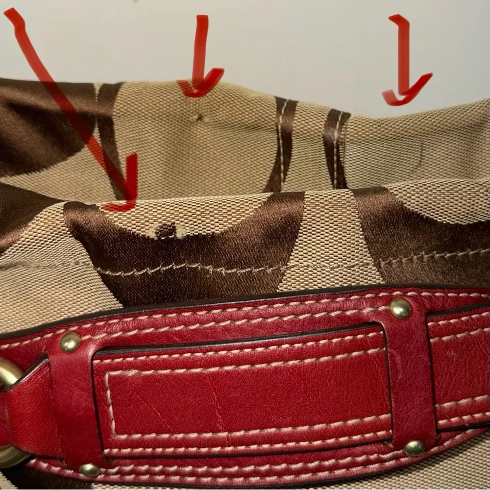 Vintage Coach Signature Canvas Red Leather and Brass Embellished Shoulder Bag - Picture 4 of 9